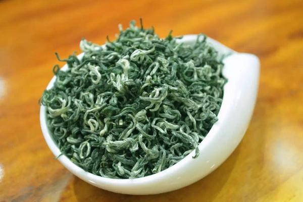 都勻毛尖茶市場(chǎng)價(jià)格多少錢一斤 都勻毛尖茶的特點(diǎn)