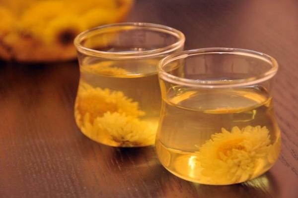 菊花茶怎么泡 喝菊花茶有什么好處和壞處