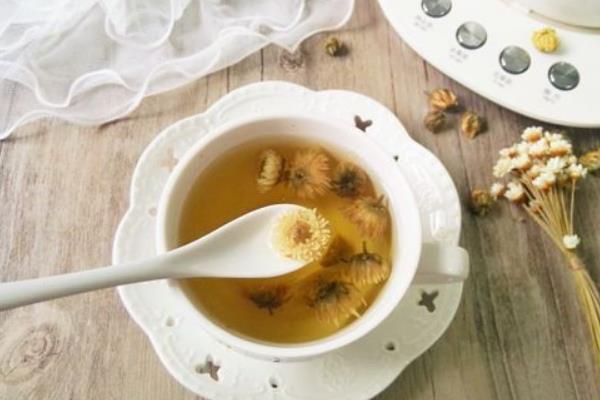 野菊花茶的功效與作用及禁忌 野菊花茶可以天天喝嗎