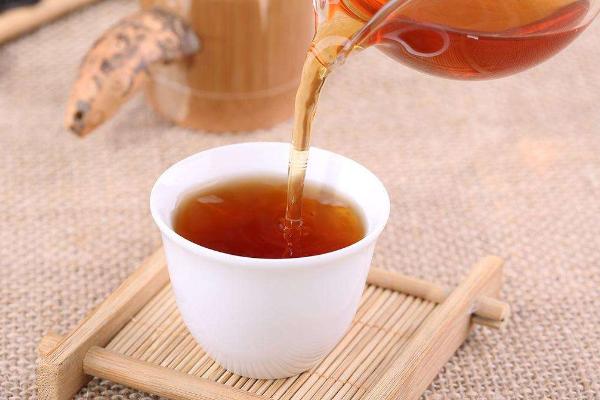 烏龍茶和黑烏龍茶的區別是什么 黑烏龍茶味道是怎樣的