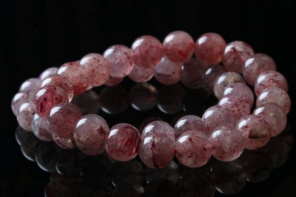 什么人不適合帶草莓晶 草莓晶真的會招桃花嗎