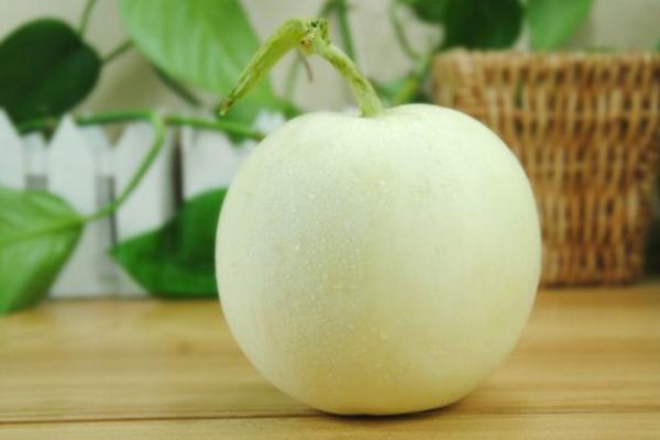 香蕉和香瓜能一起吃嗎 西瓜和香瓜能一起吃嗎