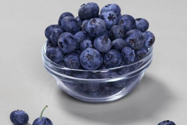 藍莓要洗嗎 藍莓果肉是什么顏色的