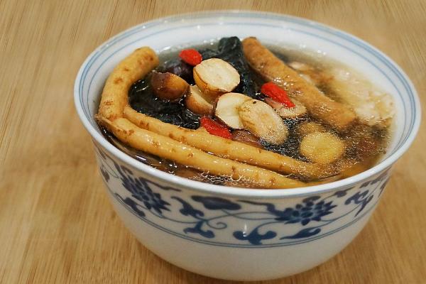 烏雞湯上火嗎 烏雞湯燉多長時間最好