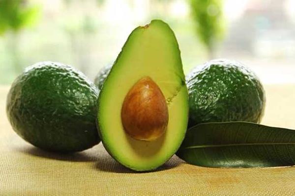 牛油果市場價格多少錢一斤（一個） 吃牛油果禁忌