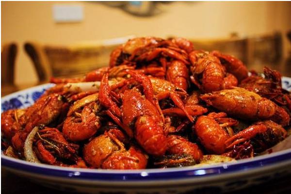 小龍蝦怎么清洗干凈 自己在家怎么做小龍蝦