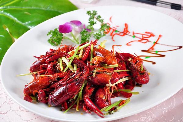 小龍蝦怎么做好吃又簡單 麻辣小龍蝦的做法大全