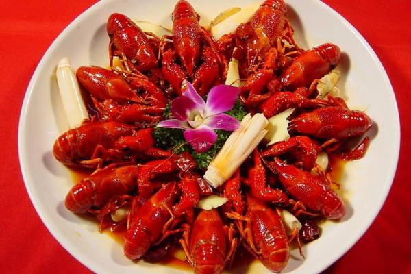 小龍蝦怎么做好吃又簡單 麻辣小龍蝦的做法大全