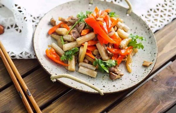 藕尖怎么做好吃又簡單 藕尖長在蓮藕哪個地方