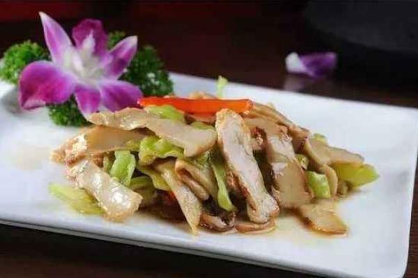 青椒松茸怎么做好吃又簡單 青椒松茸家常做法大全