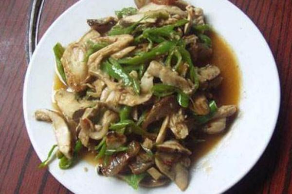 青椒松茸怎么做好吃又簡單 青椒松茸家常做法大全