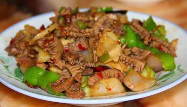 青椒炒腰花怎么做好吃又簡單 青椒炒腰花家常做法大全