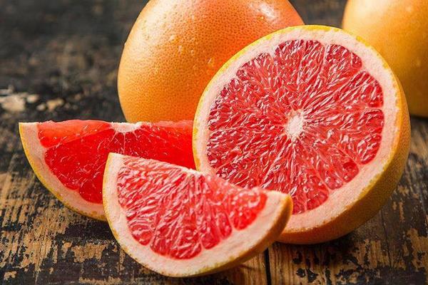 西柚怎么吃 西柚可以直接吃嗎 西柚跟什么榨汁好喝