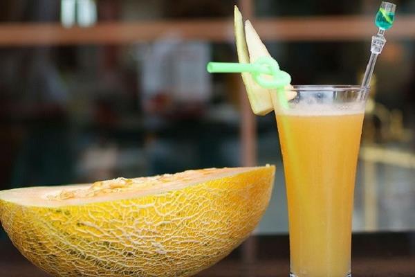 哈密瓜怎么吃 吃哈密瓜有什么好處 哈密瓜不能和什么一起吃