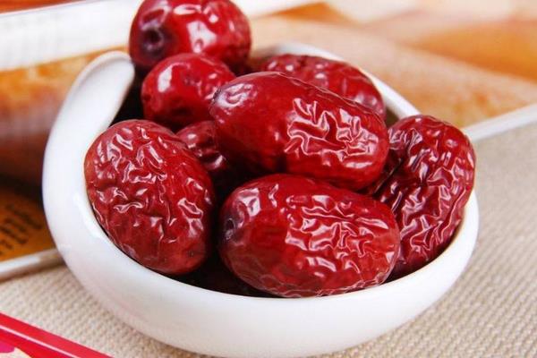 紅棗是哪的特產(chǎn) 每天堅(jiān)持吃紅棗有什么好處