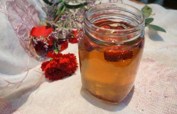 紅棗蒸著吃有什么功效 男人吃棗有什么好處