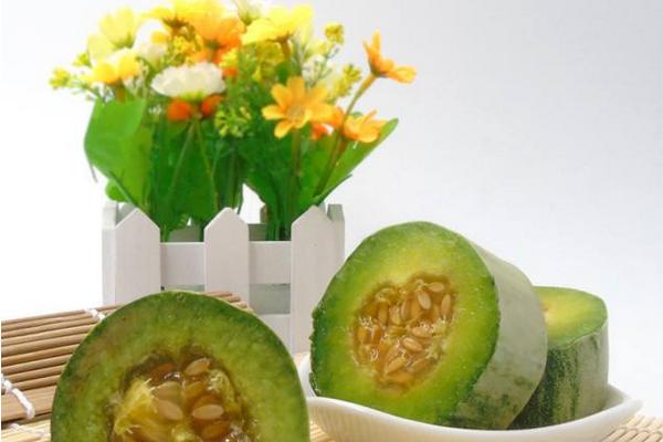 羊角蜜甜瓜怎么吃 羊角蜜甜瓜要削皮吃嗎