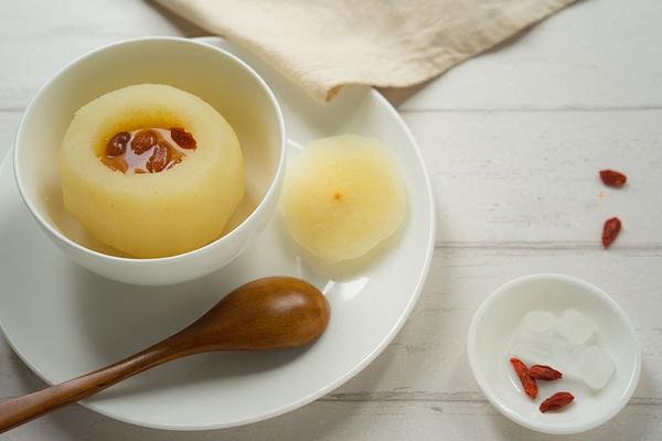 雪梨湯的功效與作用及禁忌 雪梨湯的做法