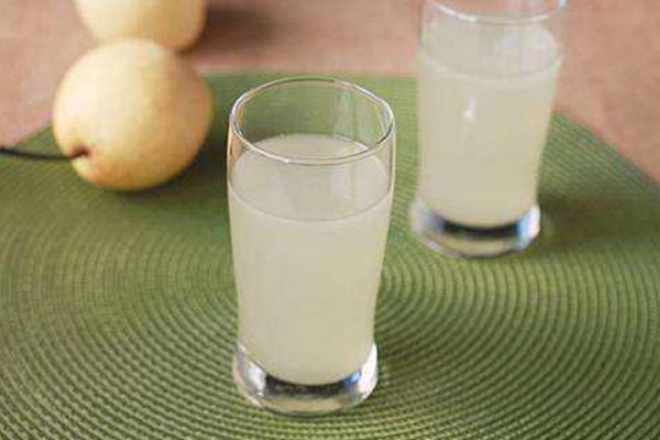梨子汁的功效與作用 梨子汁怎么榨才好喝
