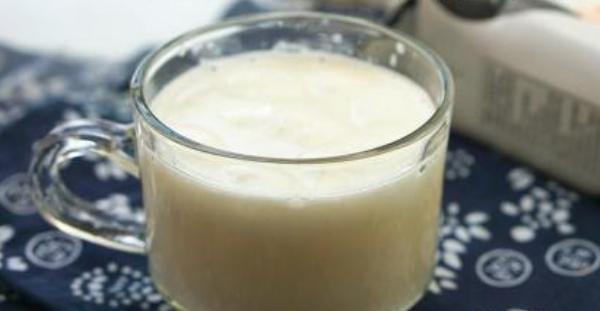 梨子汁的功效與作用 梨子汁怎么榨才好喝