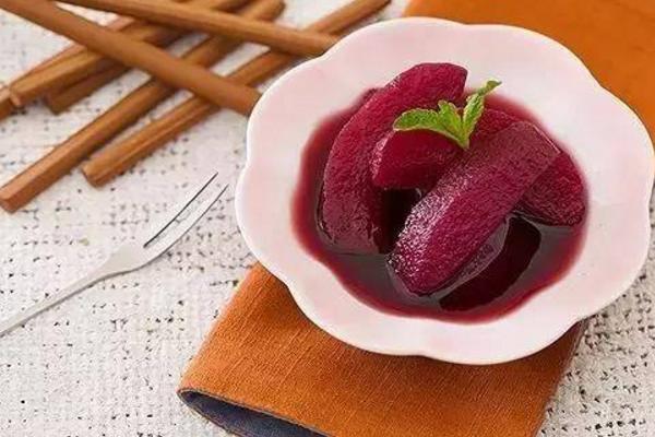 紅酒雪梨的正宗做法 紅酒雪梨用什么紅酒