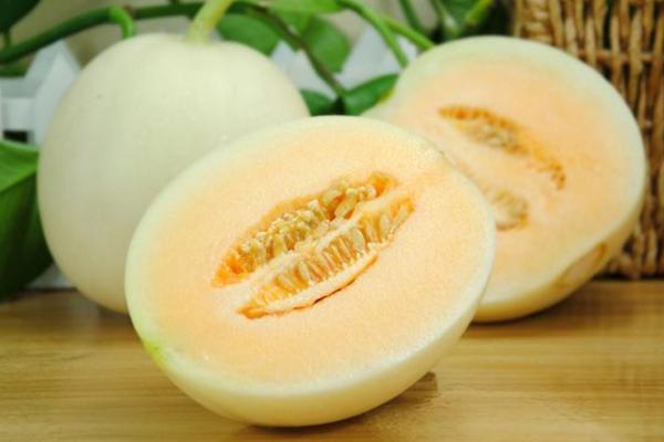 孕婦可以吃甜瓜嗎(對胎兒好嗎) 來月經能吃甜瓜嗎