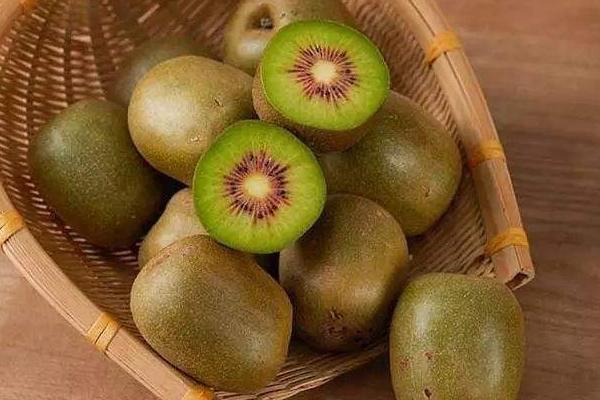 紅心獼猴桃的功效與作用及禁忌 紅心獼猴桃的營養(yǎng)價(jià)值