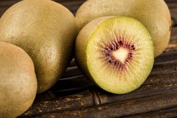 紅心獼猴桃的功效與作用及禁忌 紅心獼猴桃的營養(yǎng)價(jià)值
