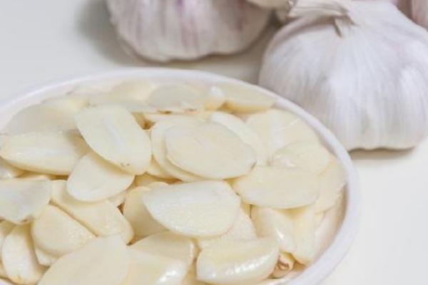 怎樣用大蒜祛斑 大蒜祛斑的最快方法