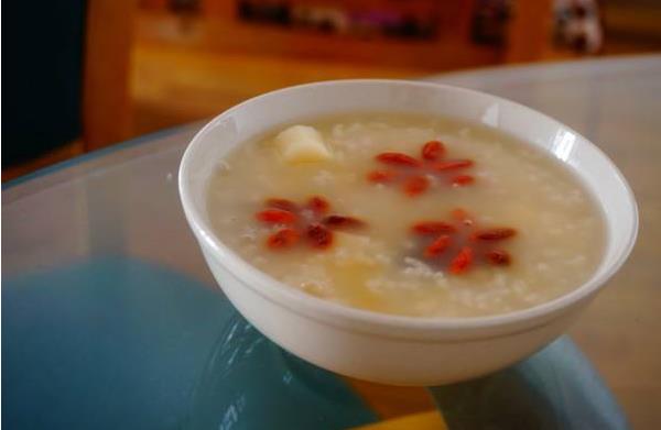 小米山藥紅棗粥的功效與作用 山藥紅棗粥的做法