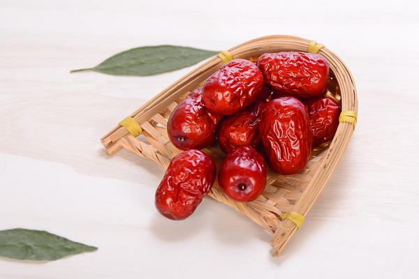 新疆大棗的功效與作用 新疆和田大棗營養價值