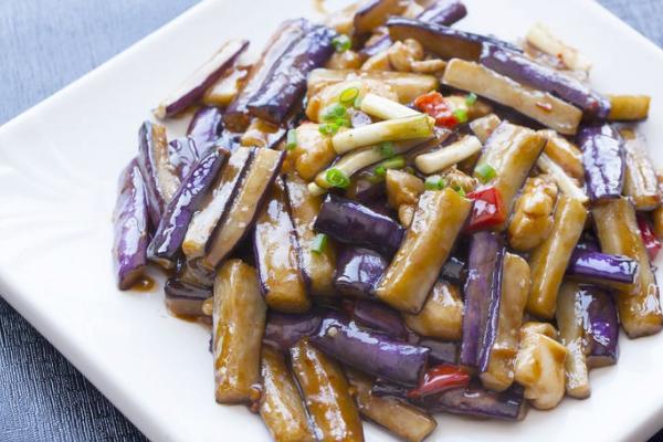 清炒茄子做法大全 吃茄子有什么好處