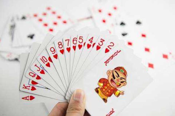 夢見打牌是什么意思 夢到自己打牌贏了很多錢有什么預兆