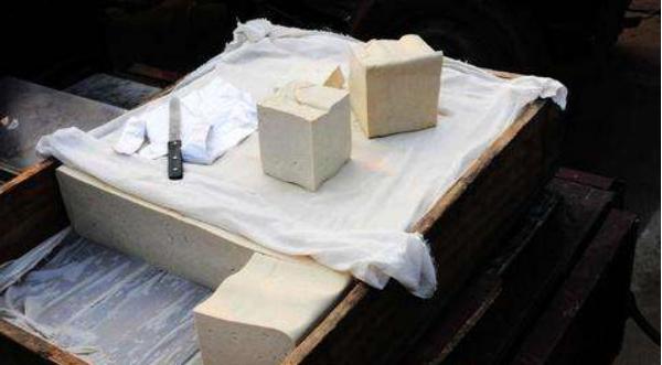 夢見吃豆腐是什么意思 女人夢到在別人家吃豆腐有什么預兆