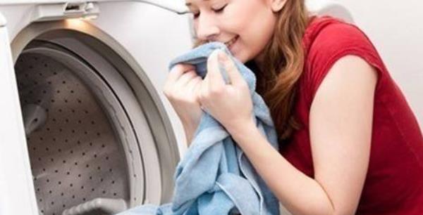 葡萄汁弄到衣服怎么洗干凈 葡萄汁老痕跡怎么去除