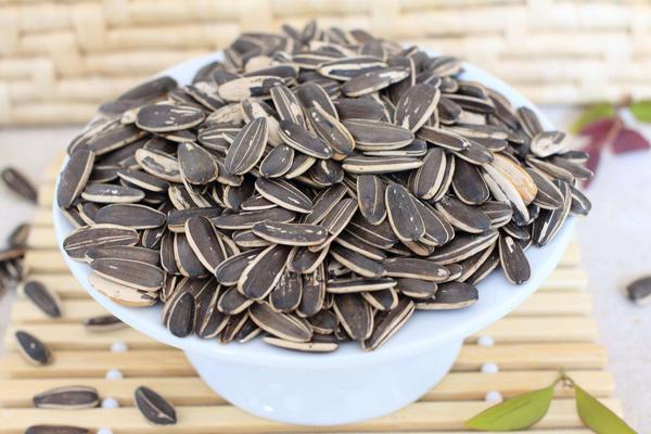 瓜子不脆了怎么辦 瓜子吃多了會怎么樣