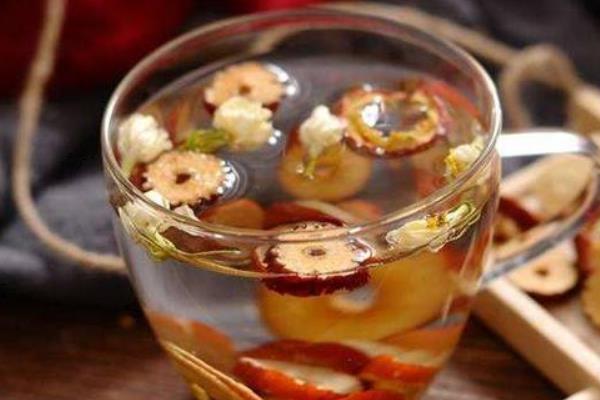 山楂干的功效與作用及禁忌 山楂干泡水一次放多少