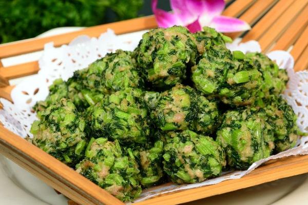 茼蒿丸子怎么做好吃又簡單 茼蒿丸子家常做法大全