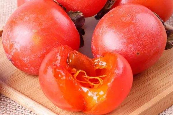 痛風可以吃柿子嗎 甲亢能吃柿子嗎