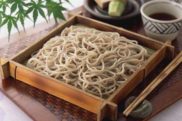 蕎麥面怎么和面 純蕎麥面粉能做面條嗎