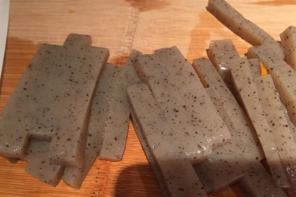 魔芋種子市場(chǎng)價(jià)格多少錢一斤 一畝地要多少魔芋種子