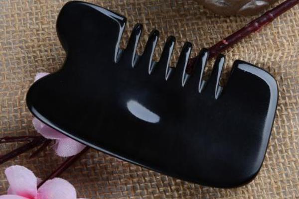 刮痧板什么材質的好 刮痧板怎么用