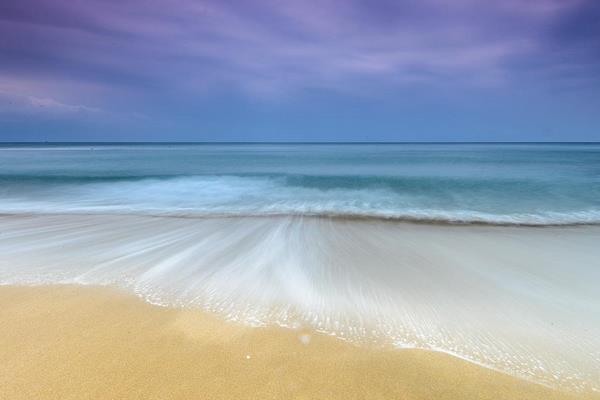 夢見漲潮是什么意思 女人夢到漲潮往高處跑有什么預兆