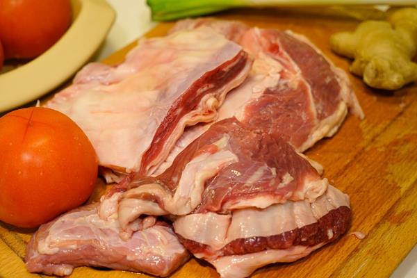 牛腩怎么切 牛腩焯水冷水還是開水