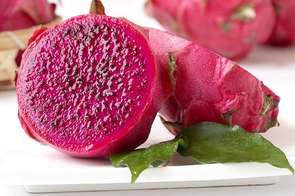 紅心火龍果和白心火龍果哪個(gè)好 一個(gè)火龍果多重