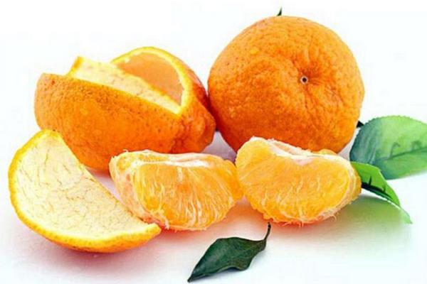 黃桃的功效與作用及禁忌 黃桃和西瓜能一起吃嗎