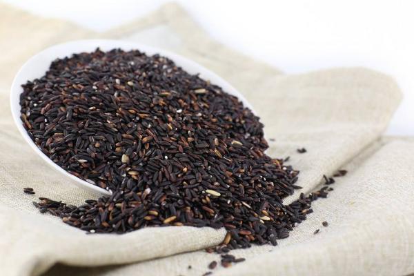 淘黑米時(shí)水會(huì)變色嗎 黑米是不是轉(zhuǎn)基因