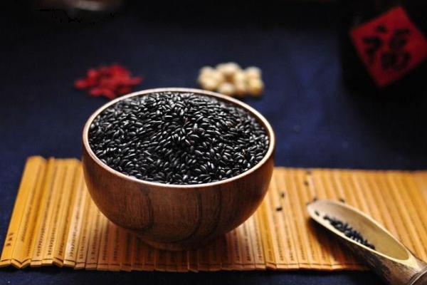 吃黑米能減肥嗎 黑米熱量高嗎 黑米糖分含量高嗎