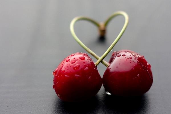 白櫻桃和紅櫻桃的區別是什么 櫻桃是熱性還是涼性的