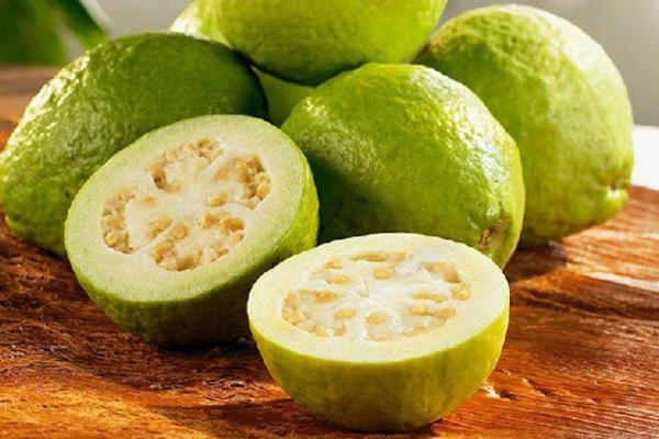 番石榴市場價格多少錢一斤 番石榴什么季節成熟